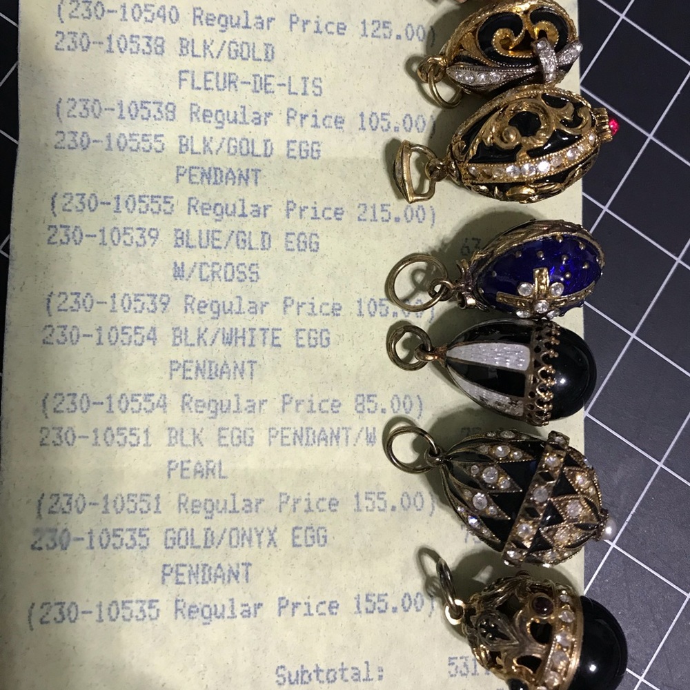 **FREE shipping ** Vintage Faberge inspired egg pendant from 2001 - Picture 5 of 6